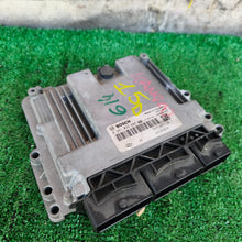 Lade das Bild in den Galerie-Viewer, Image #3
