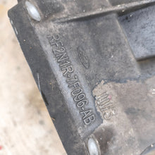 Lade das Bild in den Galerie-Viewer, Image #6
