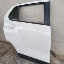 Lade das Bild in den Galerie-Viewer, Image #3
