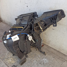 Lade das Bild in den Galerie-Viewer, Image #4
