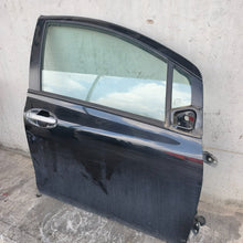 Lade das Bild in den Galerie-Viewer, Image #3
