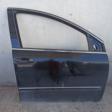Lade das Bild in den Galerie-Viewer, Image #3

