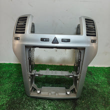 Lade das Bild in den Galerie-Viewer, Image #2
