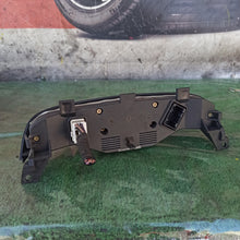 Lade das Bild in den Galerie-Viewer, Image #2
