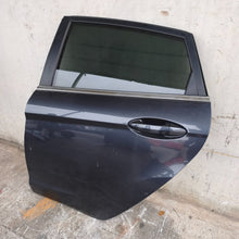 Carica l'immagine nel visualizzatore di Gallery, Image #3
