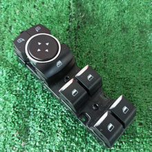 Lade das Bild in den Galerie-Viewer, Image #1
