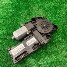 Lade das Bild in den Galerie-Viewer, Image #2
