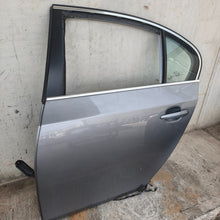 Carica l'immagine nel visualizzatore di Gallery, Image #3
