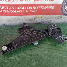 Carica l'immagine nel visualizzatore di Gallery, Image #3
