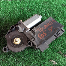 Carica l'immagine nel visualizzatore di Gallery, Image #3
