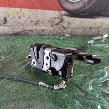 Lade das Bild in den Galerie-Viewer, Image #3

