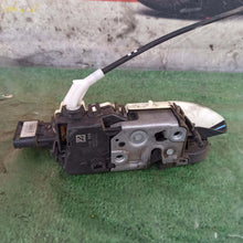 Carica l'immagine nel visualizzatore di Gallery, Image #3
