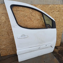 Carica l'immagine nel visualizzatore di Gallery, Sportello Porta Portiera Anteriore Destra Citroen Berlingo Partner 2014 Bianca

