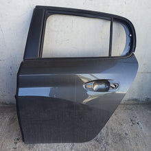 Lade das Bild in den Galerie-Viewer, Image #1
