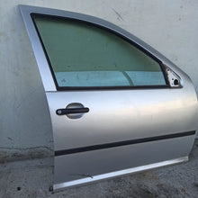 Carica l'immagine nel visualizzatore di Gallery, Image #3
