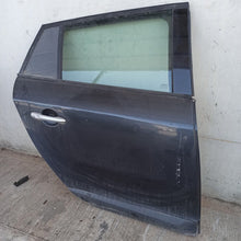 Carica l'immagine nel visualizzatore di Gallery, Image #3
