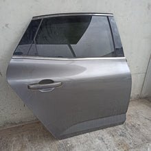 Lade das Bild in den Galerie-Viewer, Image #2
