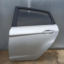 Lade das Bild in den Galerie-Viewer, Image #1
