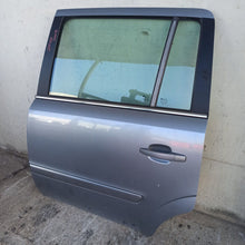 Lade das Bild in den Galerie-Viewer, Image #3
