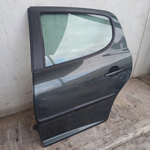 Carica l'immagine nel visualizzatore di Gallery, Image #3
