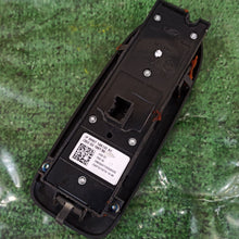 Carica l'immagine nel visualizzatore di Gallery, Image #3
